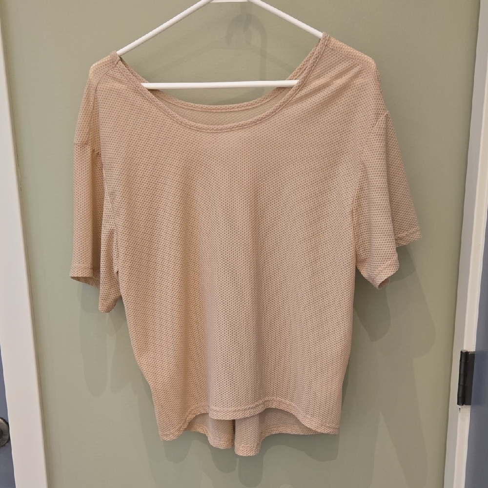 Zyia Ivory Lattice Short Sleeve Top